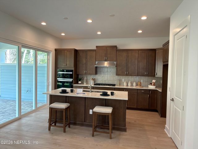 141 OAKMOSS Drive, St. Johns, FL 32259