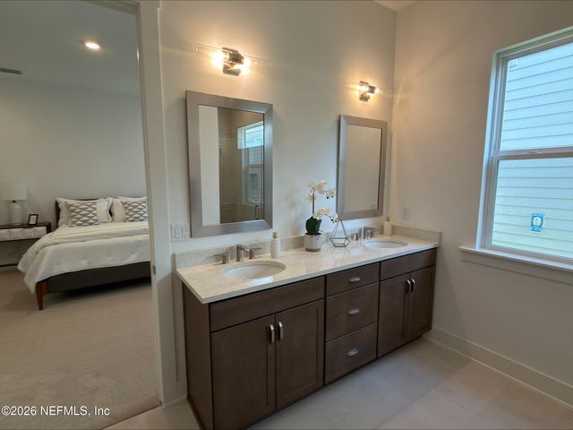 141 OAKMOSS Drive, St. Johns, FL 32259