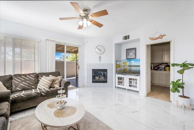 44364 Kingston Drive, Temecula, CA 92592