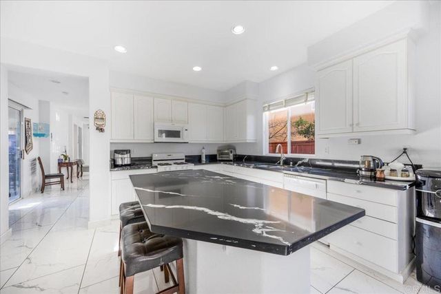 44364 Kingston Drive, Temecula, CA 92592