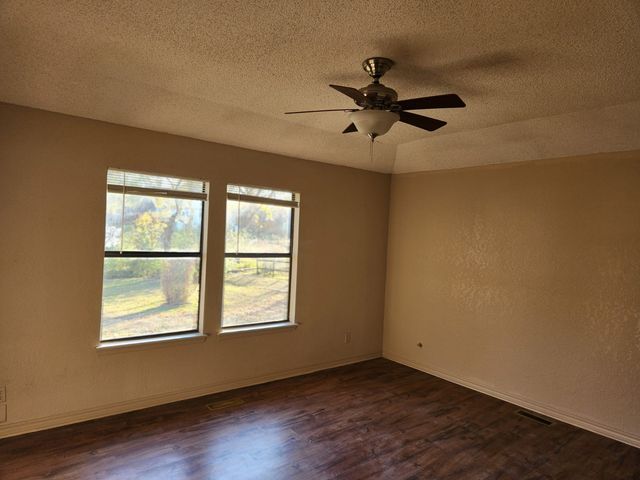 208 W 118th Street S, Jenks, OK 74037