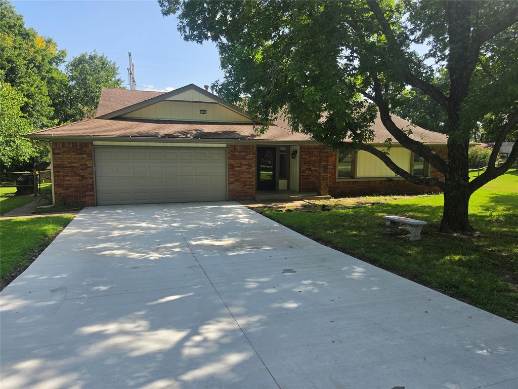 208 W 118th Street S, Jenks, OK 74037