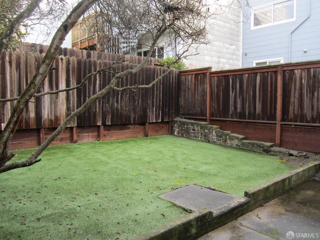 3016 Vicente Street, San Francisco, CA 94116