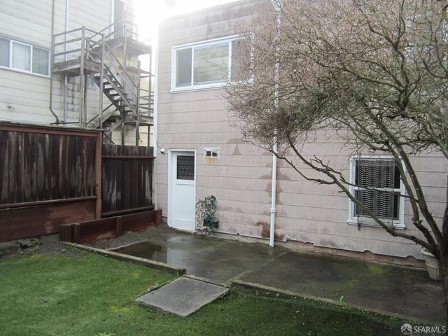 3016 Vicente Street, San Francisco, CA 94116