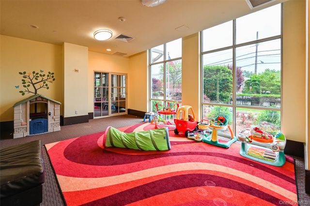 300 Mamaroneck Avenue 611, White Plains, NY 10605