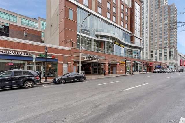 300 Mamaroneck Avenue 611, White Plains, NY 10605