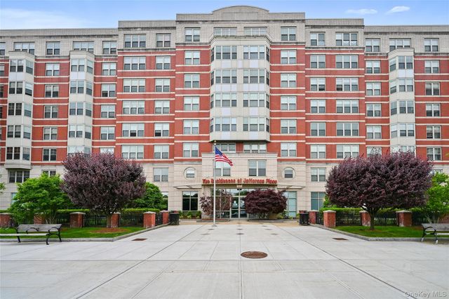 300 Mamaroneck Avenue 611, White Plains, NY 10605