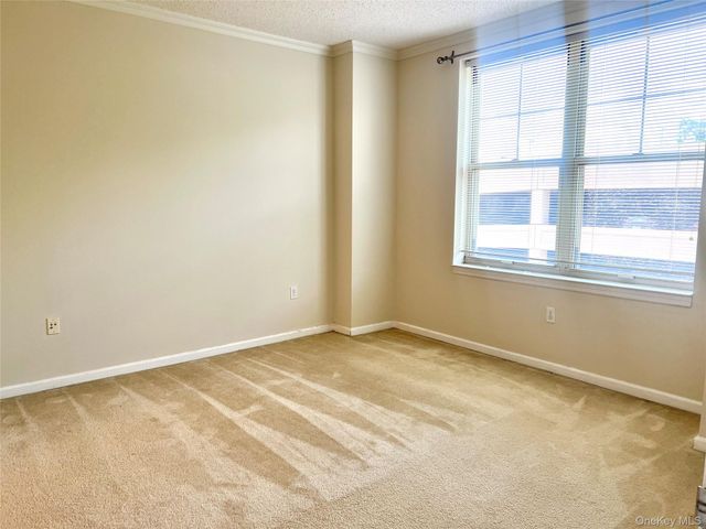 300 Mamaroneck Avenue 611, White Plains, NY 10605