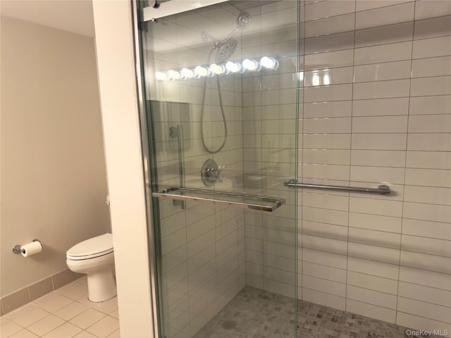 300 Mamaroneck Avenue 611, White Plains, NY 10605