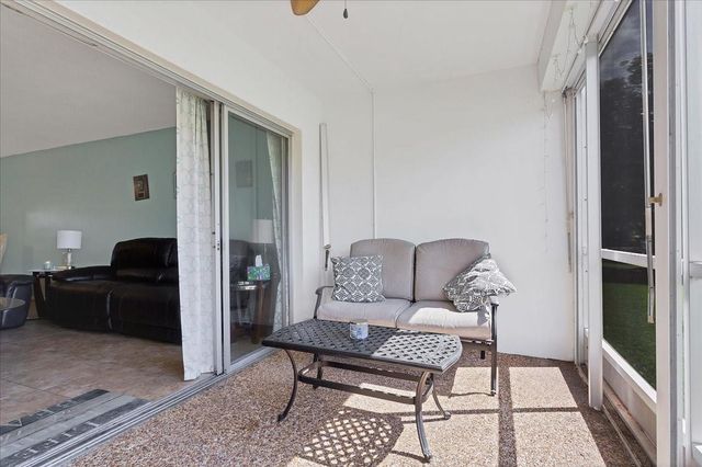 2160 NE 36th St 36, Lighthouse Point, FL 33064