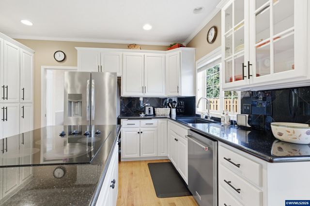 693 Springridge Dr N, Keizer, OR 97303