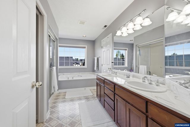 693 Springridge Dr N, Keizer, OR 97303