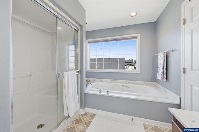 693 Springridge Dr N, Keizer, OR 97303