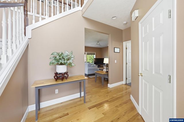 693 Springridge Dr N, Keizer, OR 97303