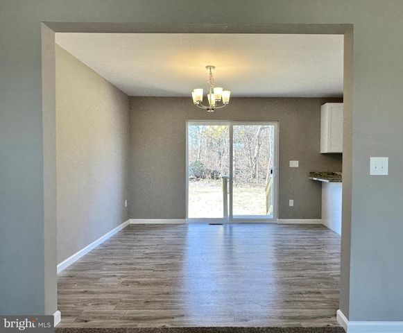 1062 HICKORY DR, Vineland, NJ 08360