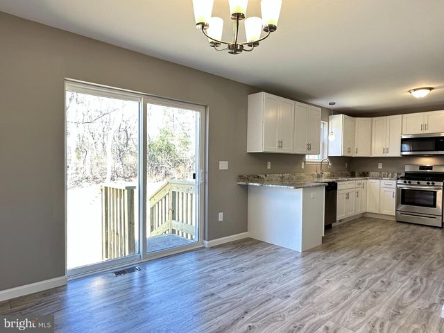 1062 HICKORY DR, Vineland, NJ 08360