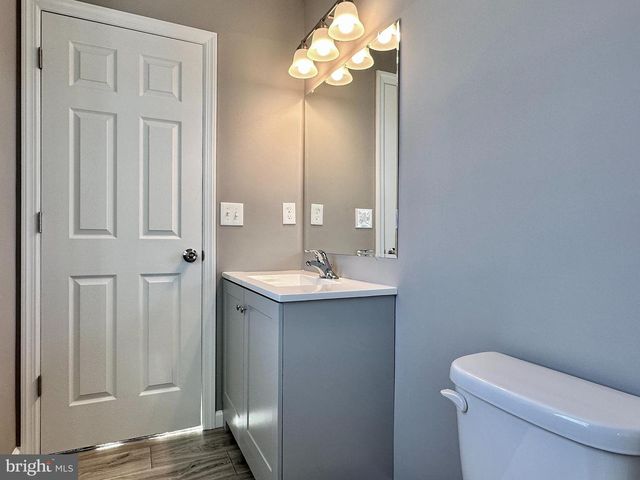 1062 HICKORY DR, Vineland, NJ 08360