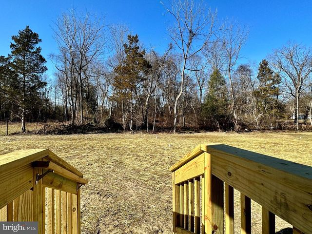 1062 HICKORY DR, Vineland, NJ 08360