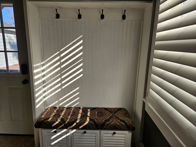 216 S Elliott Avenue, Aurora, MO 65605