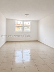 666 W 81st St 103, Hialeah, FL 33014