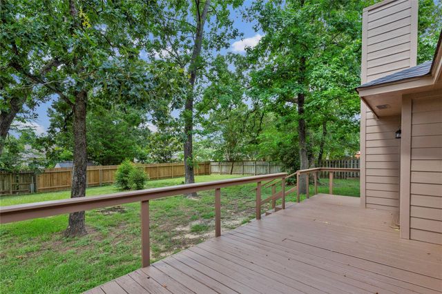 230 Tupelo Lane, Conroe, TX 77304