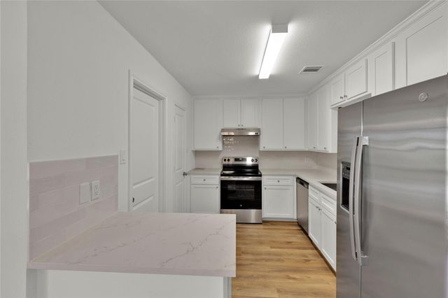 230 Tupelo Lane, Conroe, TX 77304