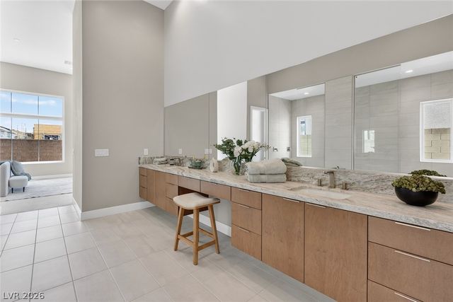 5064 High Hill Street, Las Vegas, NV 89135