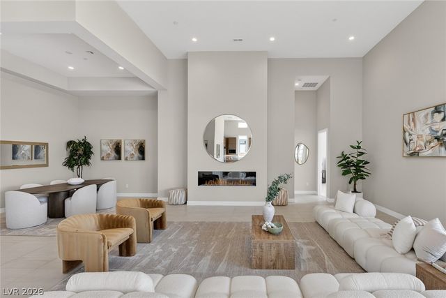 5064 High Hill Street, Las Vegas, NV 89135