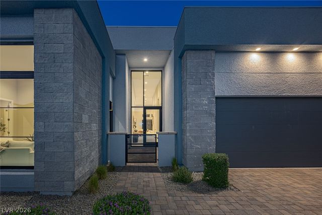 5064 High Hill Street, Las Vegas, NV 89135