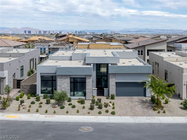5064 High Hill Street, Las Vegas, NV 89135