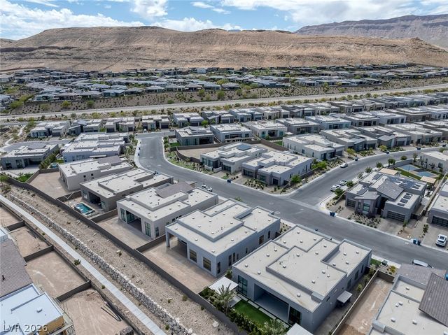 5064 High Hill Street, Las Vegas, NV 89135