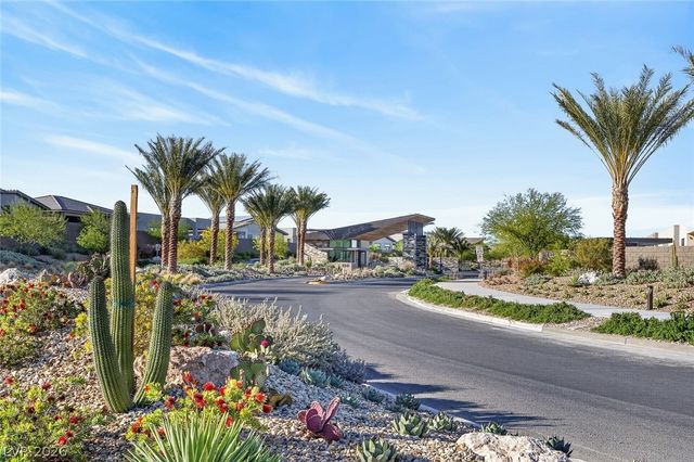 5064 High Hill Street, Las Vegas, NV 89135