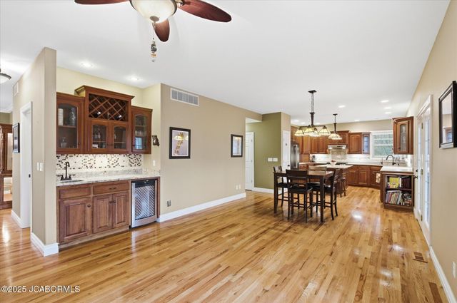 214 PHEASANT RUN ROAD, Jefferson City, MO 65109