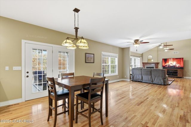 214 PHEASANT RUN ROAD, Jefferson City, MO 65109