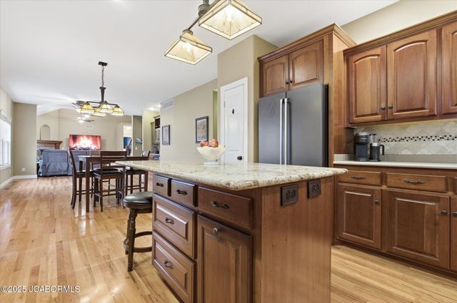 214 PHEASANT RUN ROAD, Jefferson City, MO 65109