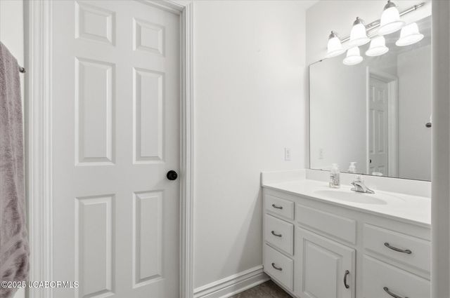 214 PHEASANT RUN ROAD, Jefferson City, MO 65109