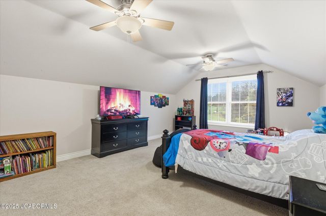 214 PHEASANT RUN ROAD, Jefferson City, MO 65109