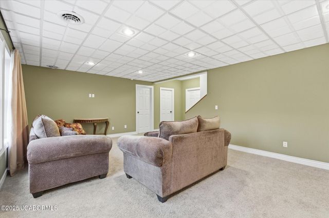 214 PHEASANT RUN ROAD, Jefferson City, MO 65109