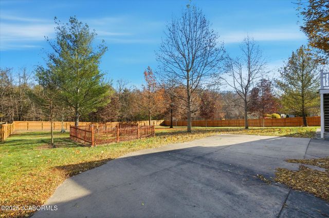 214 PHEASANT RUN ROAD, Jefferson City, MO 65109