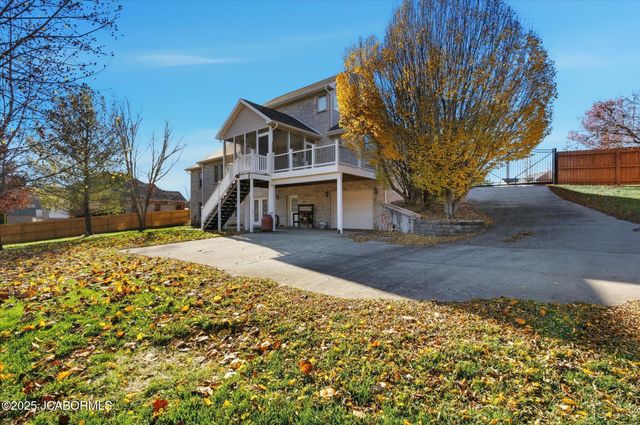 214 PHEASANT RUN ROAD, Jefferson City, MO 65109
