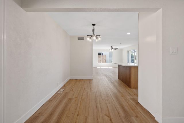 2632 S Encina Street S, Visalia, CA 93277