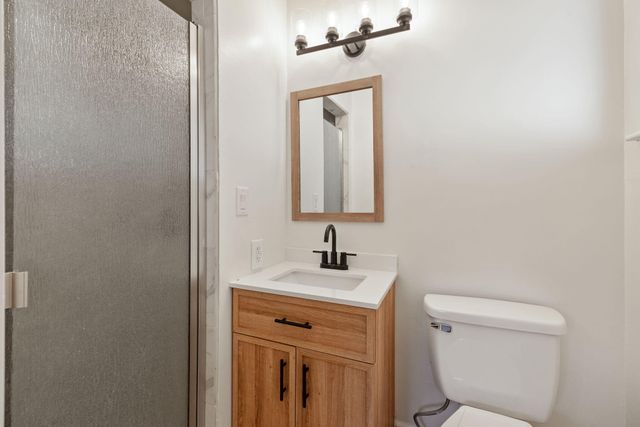 2632 S Encina Street S, Visalia, CA 93277