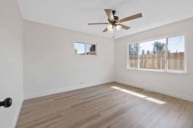 2632 S Encina Street S, Visalia, CA 93277