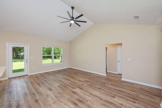211 Jones Road, Crestview, FL 32536
