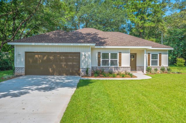 211 Jones Road, Crestview, FL 32536