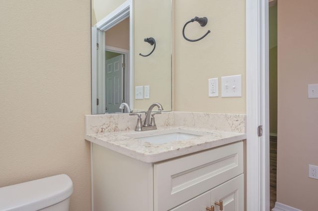 211 Jones Road, Crestview, FL 32536