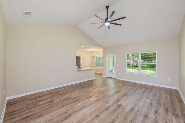 211 Jones Road, Crestview, FL 32536