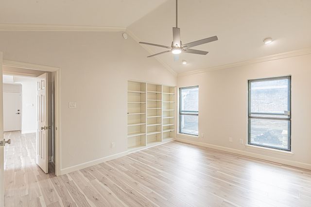 1221 Boardwalk Street, Arlington, TX 76011