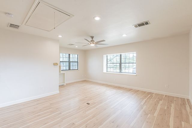 1221 Boardwalk Street, Arlington, TX 76011