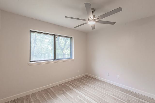 1221 Boardwalk Street, Arlington, TX 76011